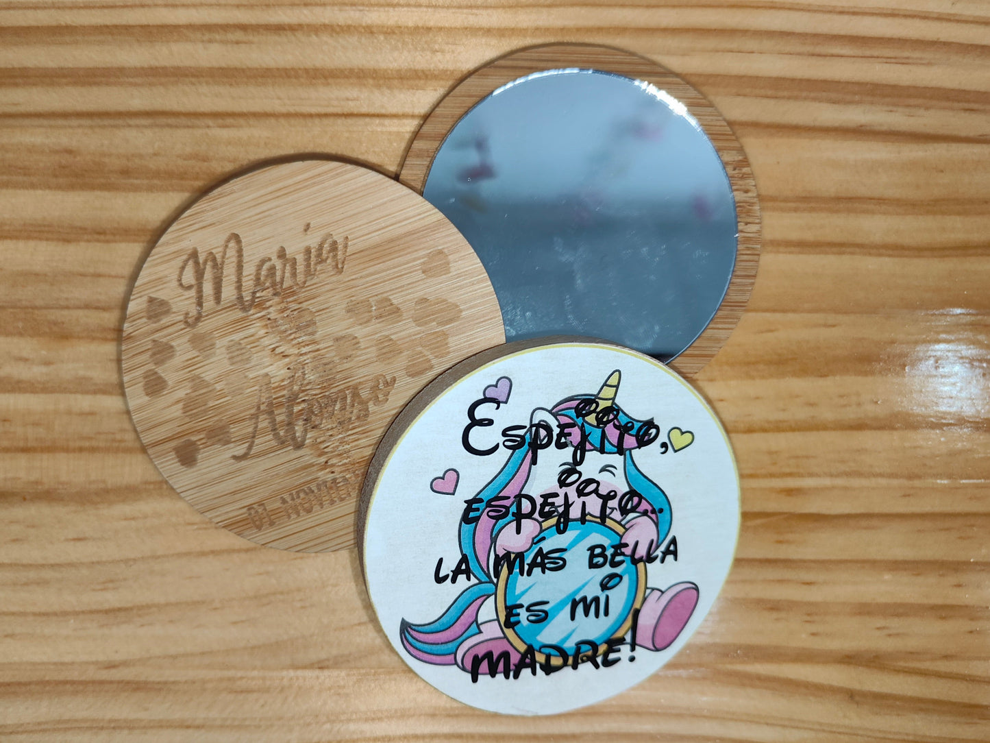 Espejo de madera grabado a láser