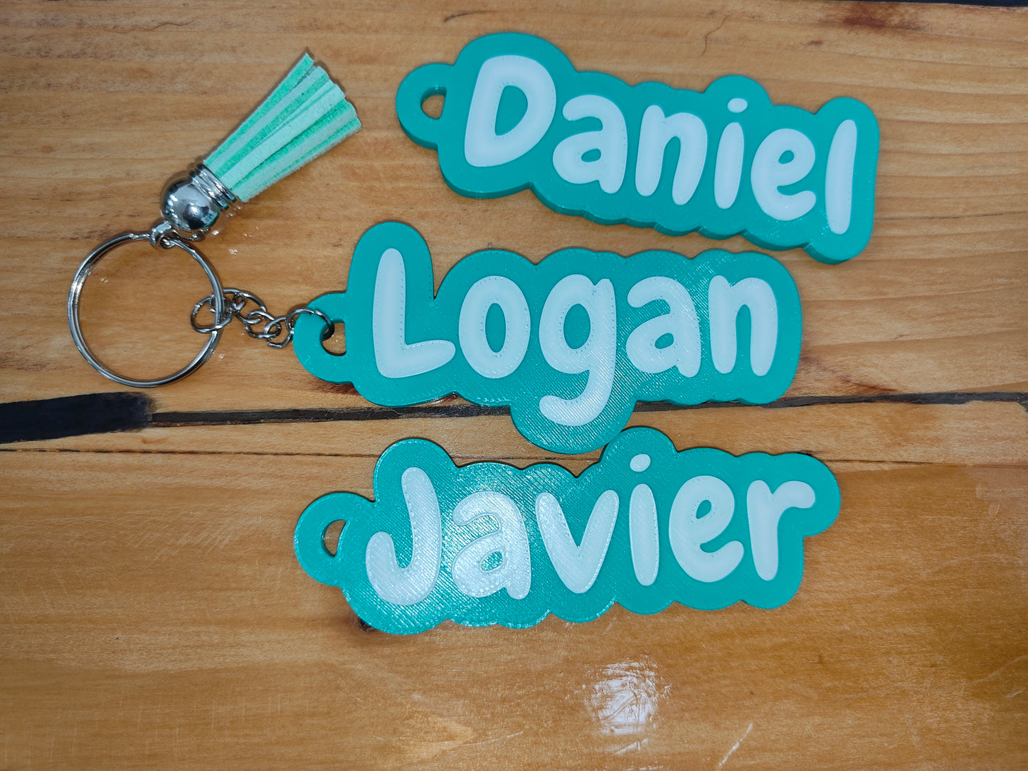 Llaveros 3D con nombre a dos colores